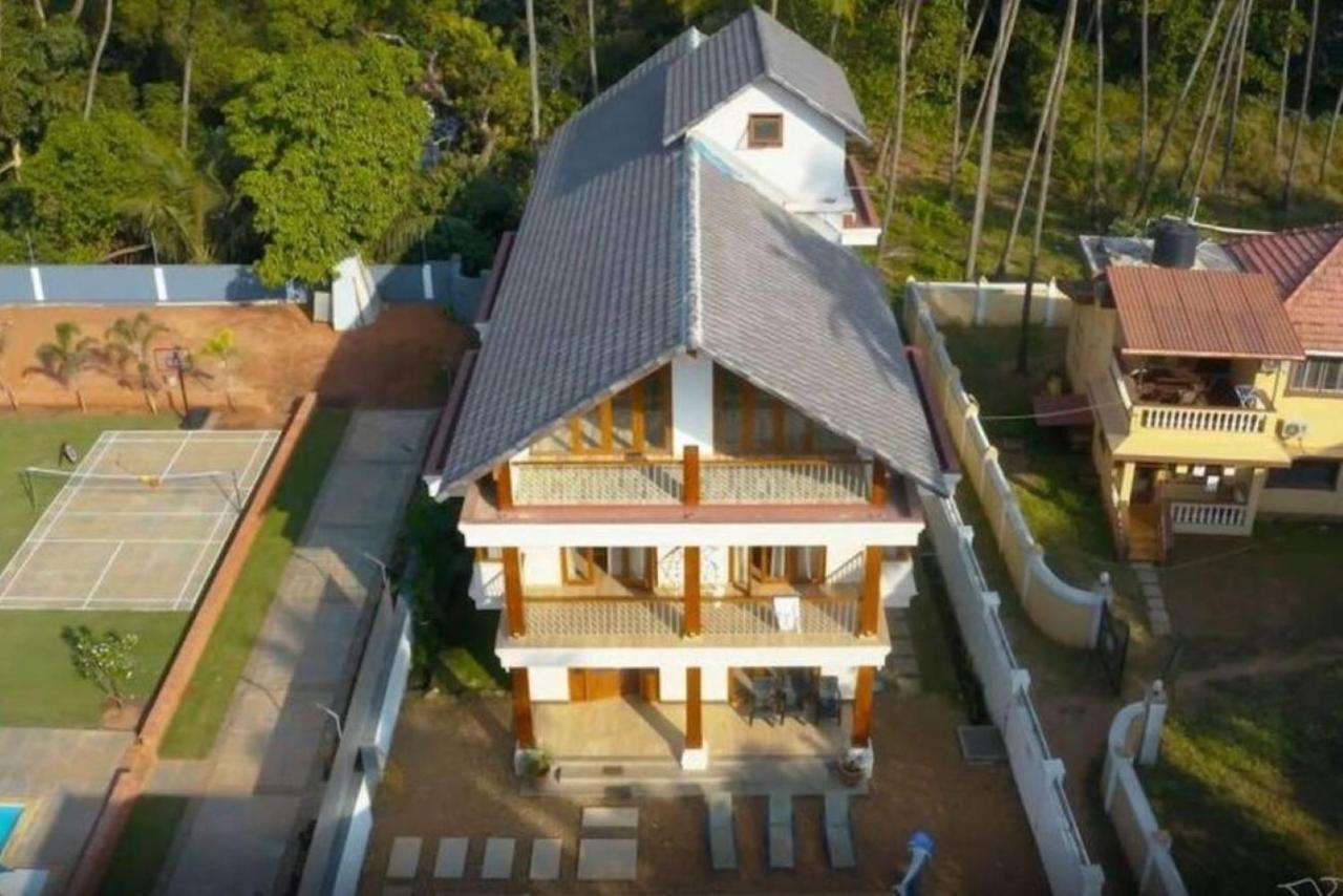Luxury Rental With Kids Playroom In Goa Calangute Eksteriør billede